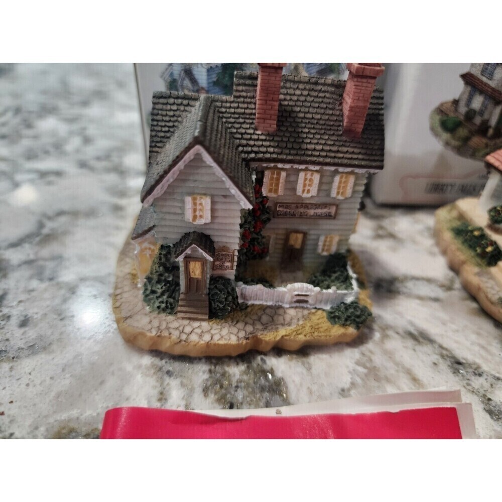 LIBERTY FALLS/THE AMERICANA COLLECTION RESIN HOUSES 1992-93 Lot Of 3 With Box - Picture 2 of 4